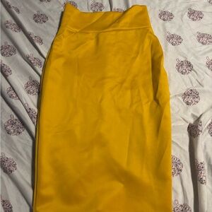 UK2LA Vibrant Yellow Pencil Skirt